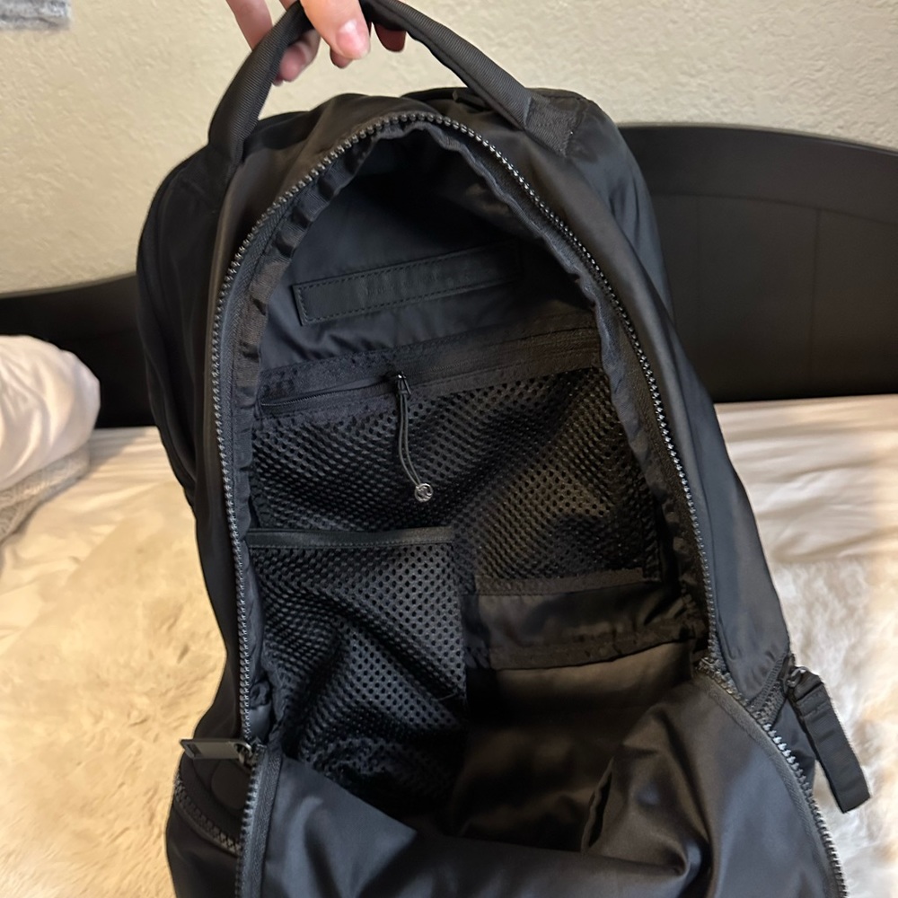 Lululemon backpack - Picture 4 of 7